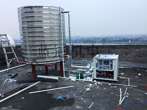 开平骏盈酒店空气能热水工程安装图